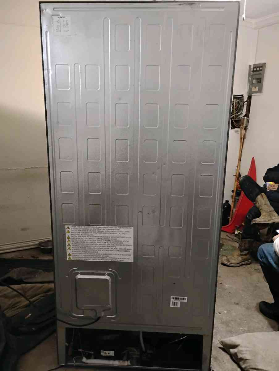 2025 Hisense Mora bottom freezer refrigerator