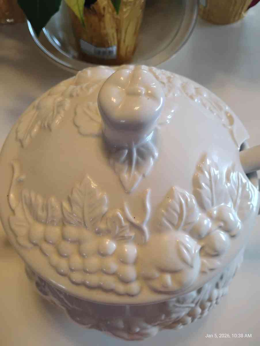 vintage bowl with spoon and lid