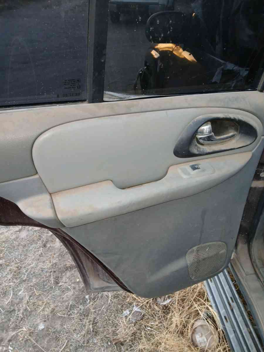 2008 Chevy trailblazer clean title