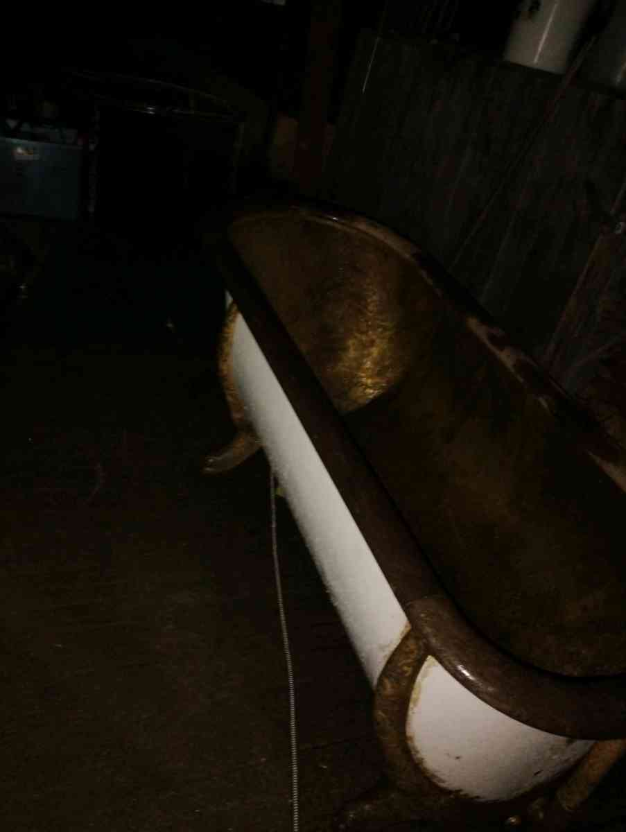 circa 1895 Bathtub - Mendocino, California - FleaMarketBay