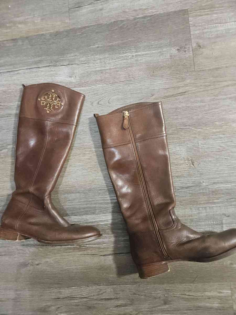 Tory Burch Kiernan Rinding Boots