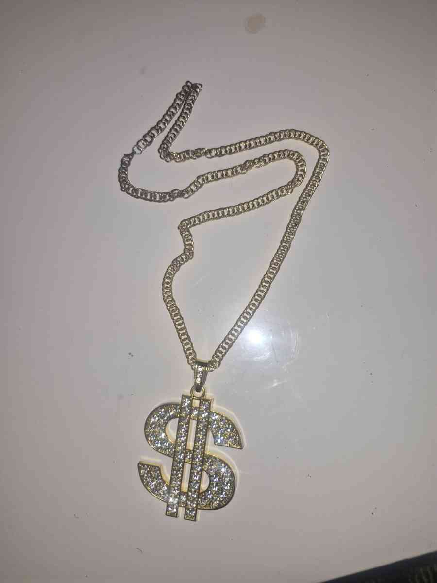 gold And Diamond Chain - Clinton, Maryland - FleaMarketBay