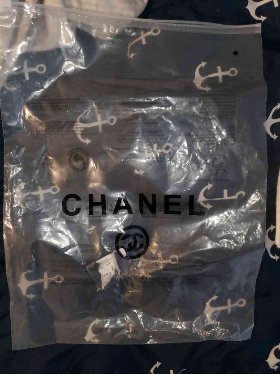 CHANEL White Beanie With Gold Emblems