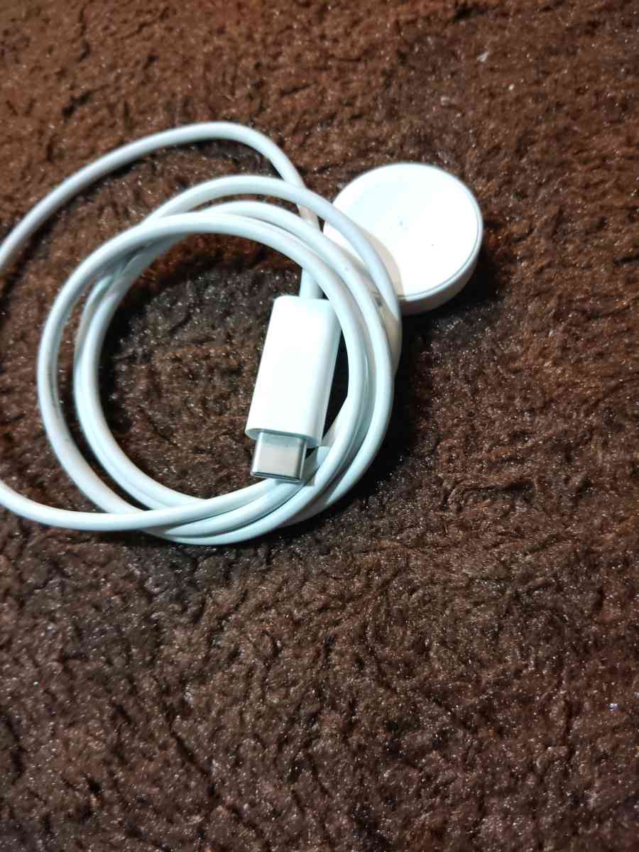apple watch magnet charger N apple airpods3 left side