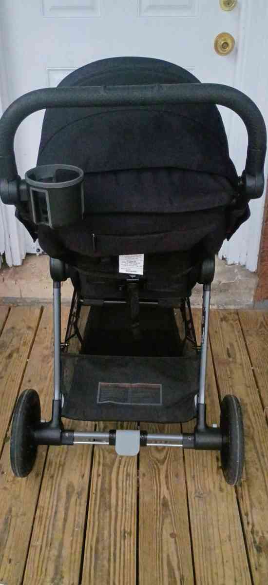 2023 MaxiCosi Gia XP Luxe 3Wheel Stroller  Black