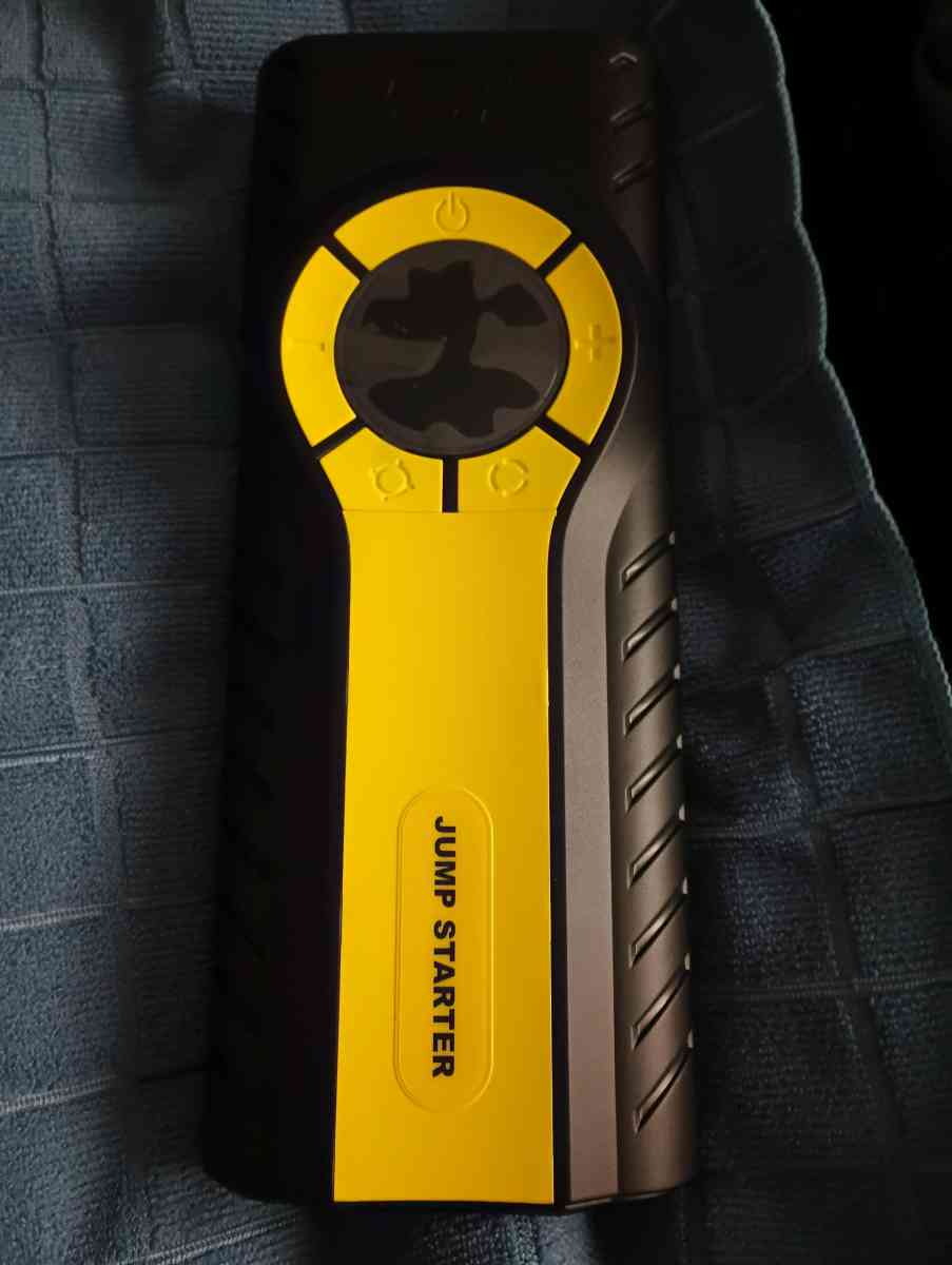 New 7000AMP Jump Starter with Tire Air Inflator