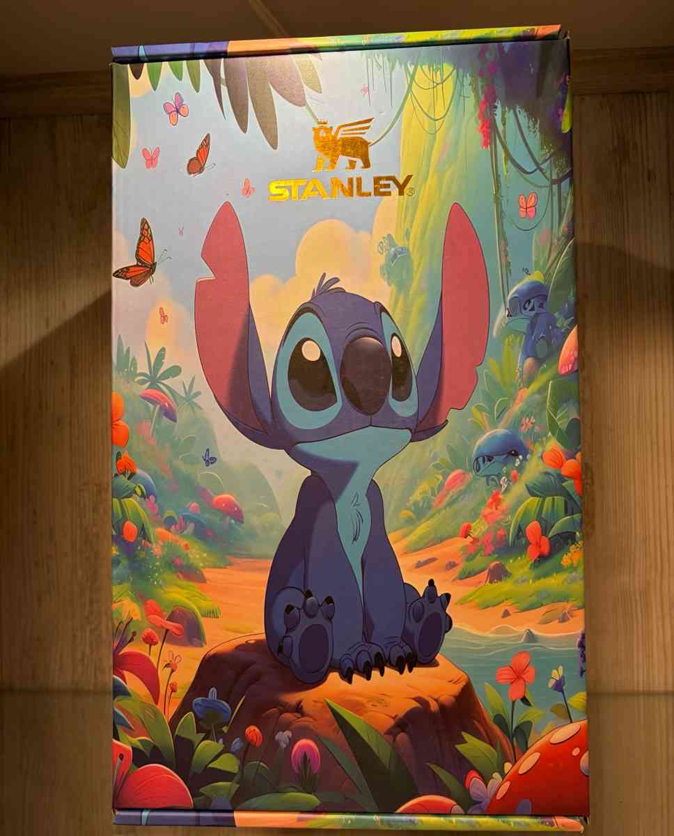 Stanley collectible 40 Oz tumbler