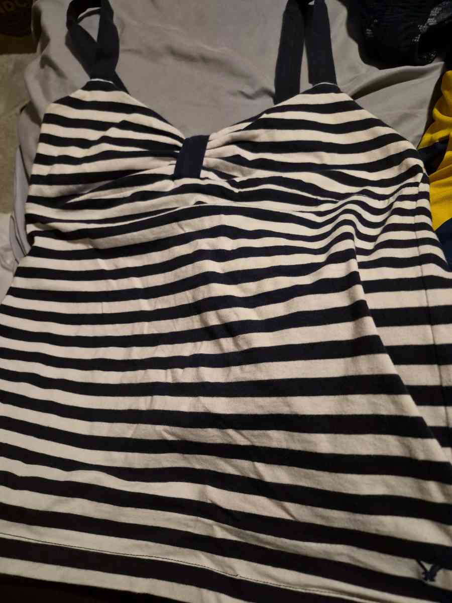 LIKE NEW Womens AMERICAN EAGLE Tank Top Size Large