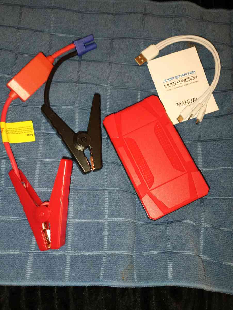 New 2500AMP Rechargable Jump Starter