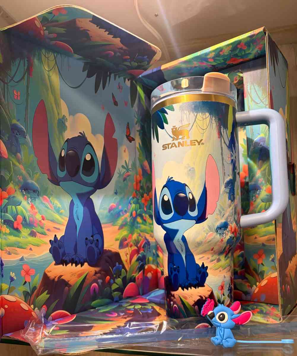 Stanley collectible 40 Oz tumbler