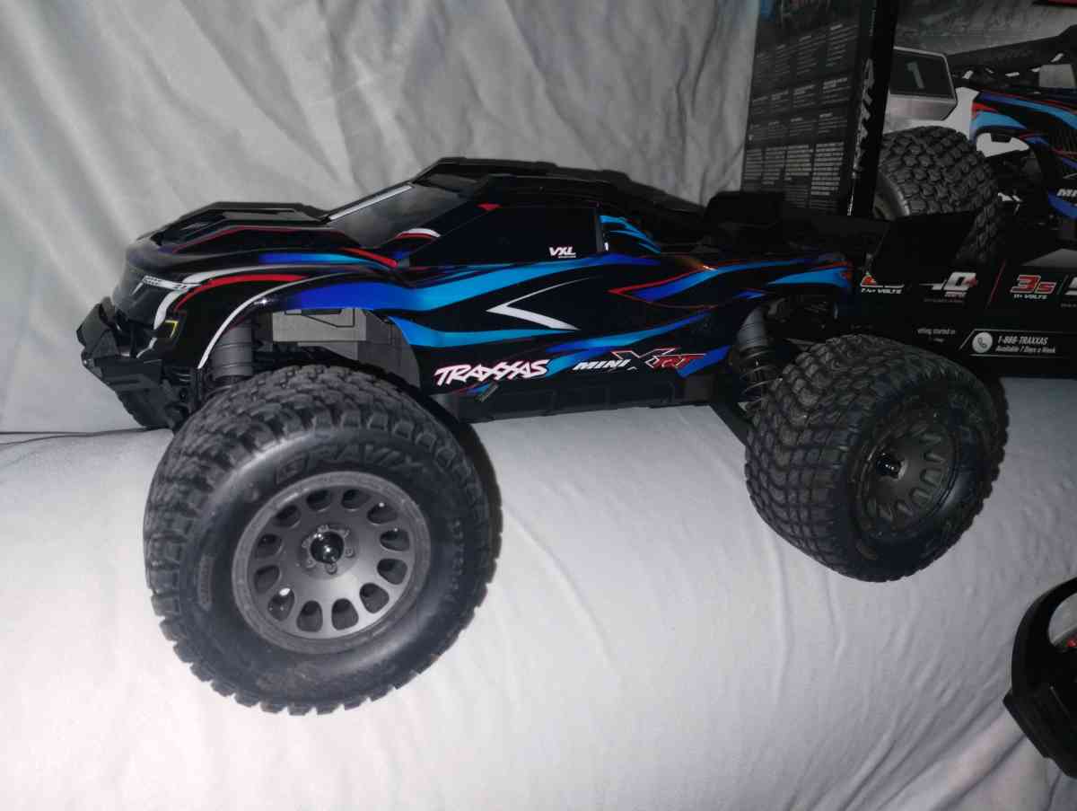 Traxxas xrt mini 4wd