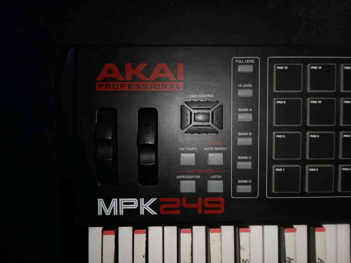Akai MPK249 49Key Keyboard Controller
