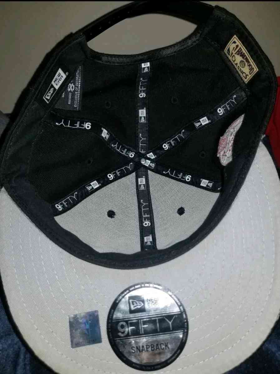 Lot of 3 Basketball Caps Chicago Bulls Pirates Chicago Bulls