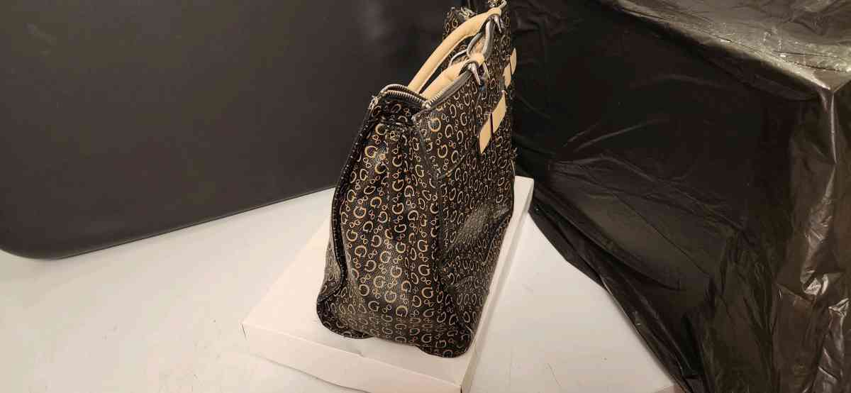 Guess Bag