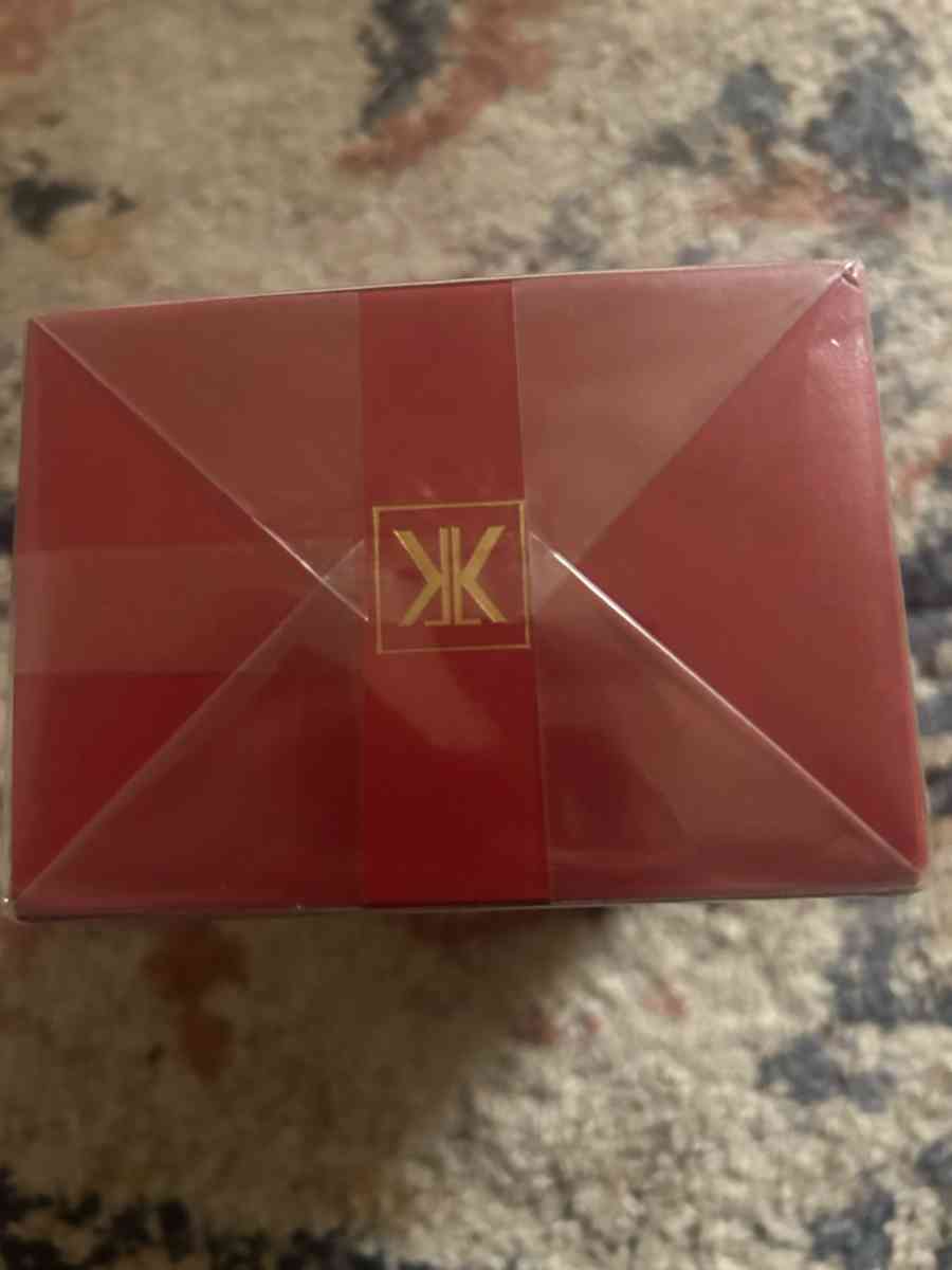 Baccarat Rouge 540 - Citrus Heights, California - FleaMarketBay
