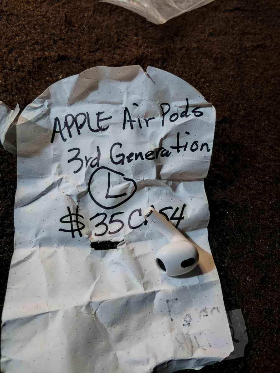 apple watch magnet charger N apple airpods3 left side