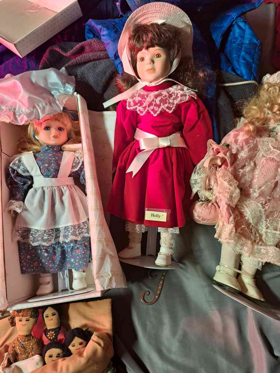 Portland dolls that ive had put up just needs a new home