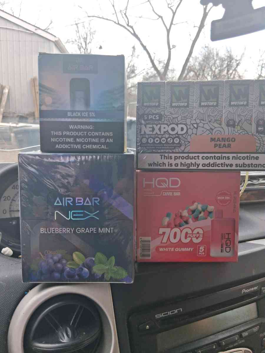 Vapes and gummies 5 a piece or per bag