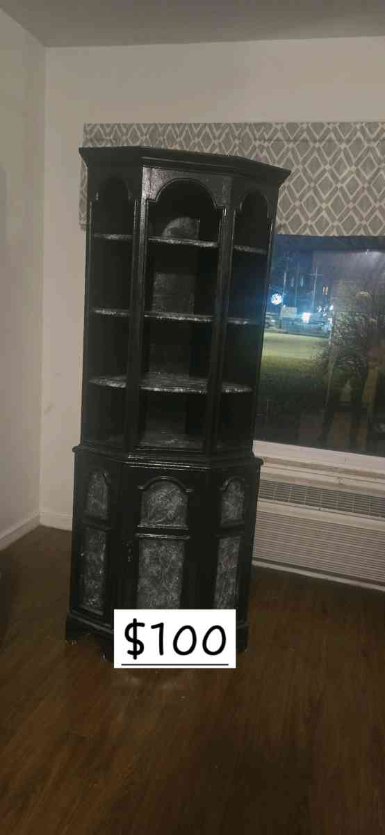 cover cabinet handpaintedblackmarblze - Addieville, Illinois - FleaMarketBay