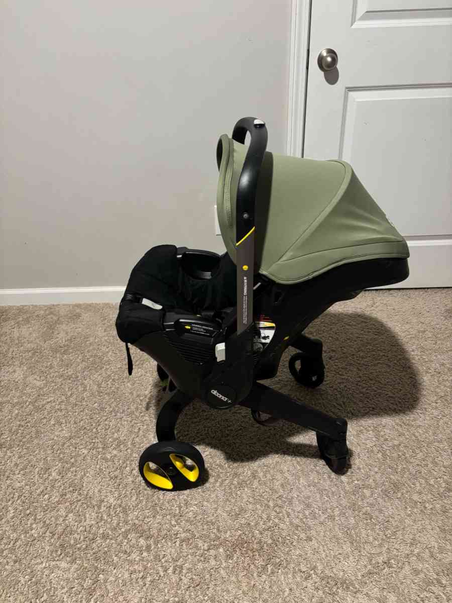 Doona Infant Car Seat Stroller  Green
