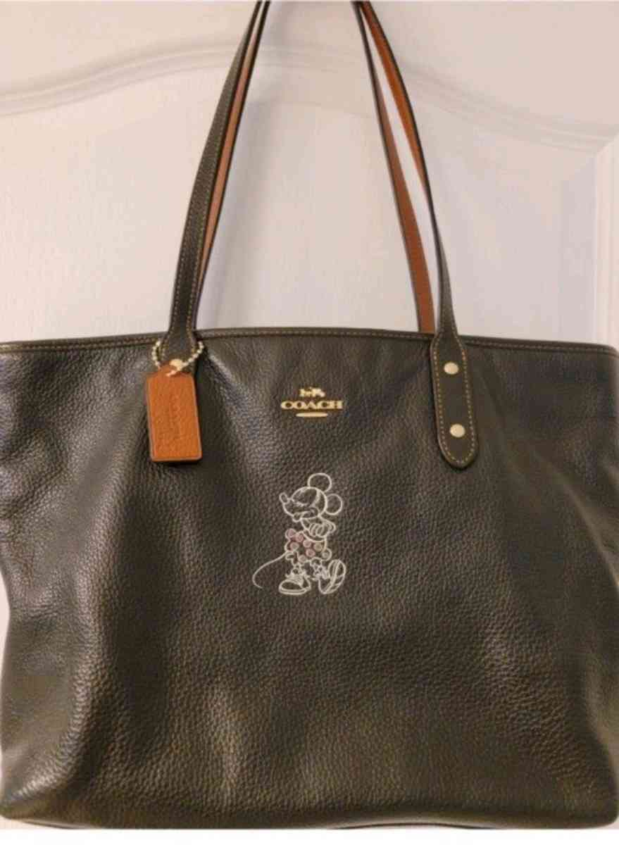 Minnie mouse coach purse