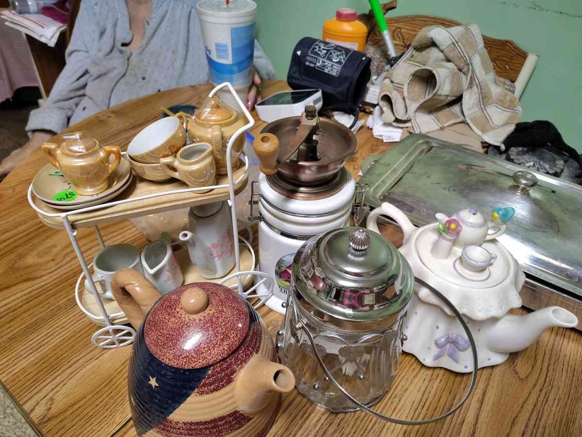 tea time teacart coffee grinder 2 tea pots and a musical jar