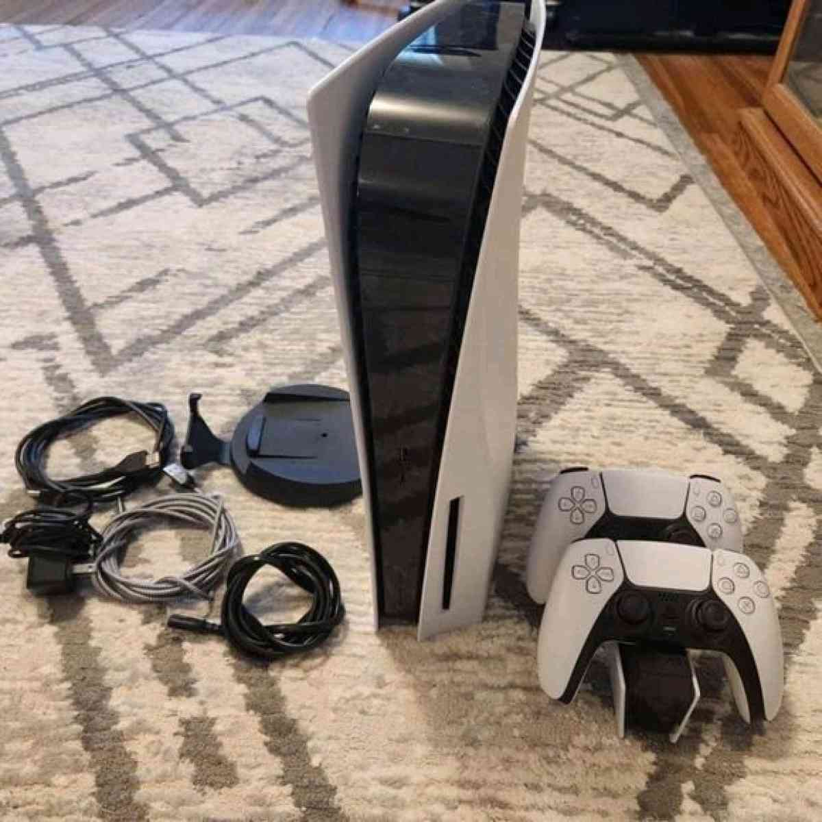 PLAYSTATION 5 standard - Adams Center, New York - FleaMarketBay