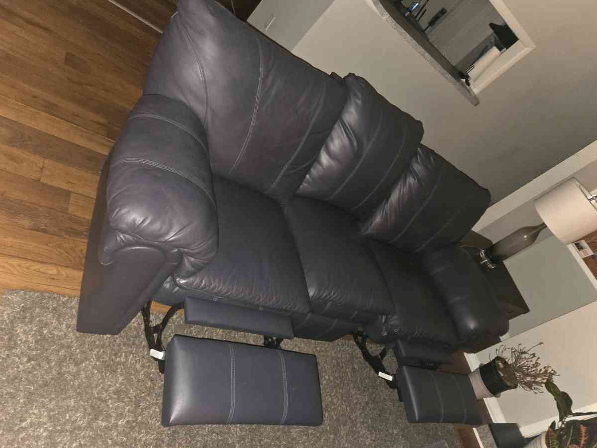 Ethan Allen  Two Piece Leather SET with Recliner