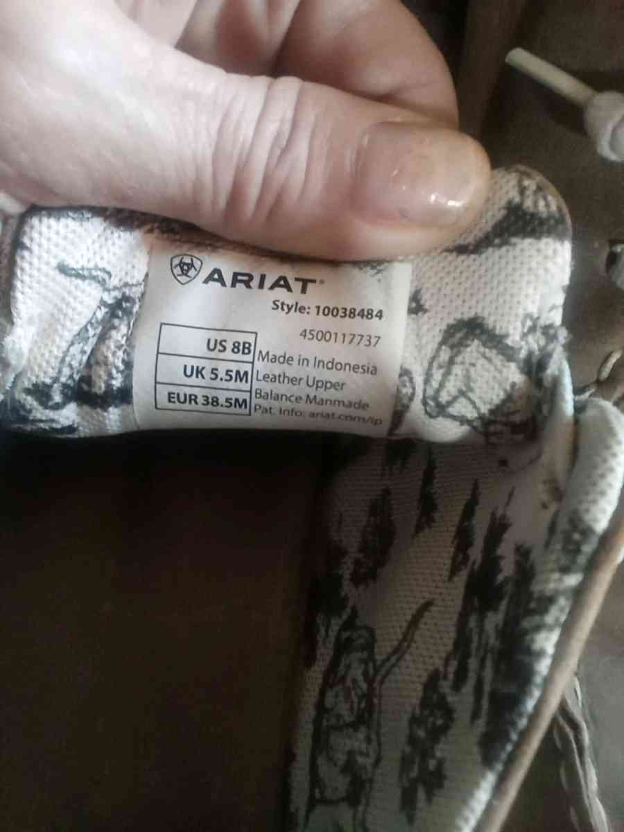 Ariat womens shoes size 8