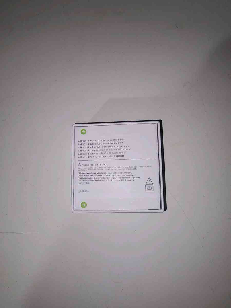 airpods 4th gen with ANC - Paramount, California - FleaMarketBay