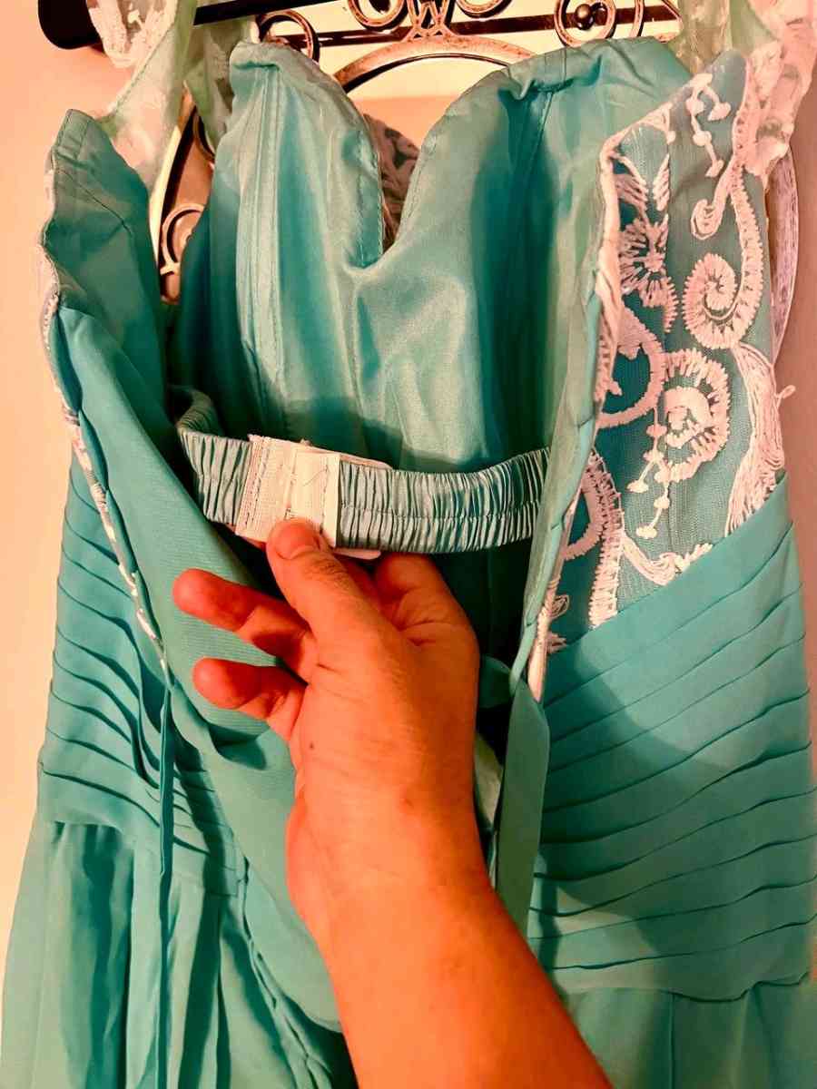 Stunning Tiffany Blue HighLow Gown  Brand New