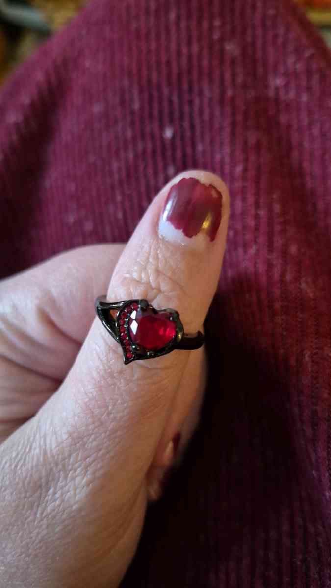 NEW ring with red heart size 9