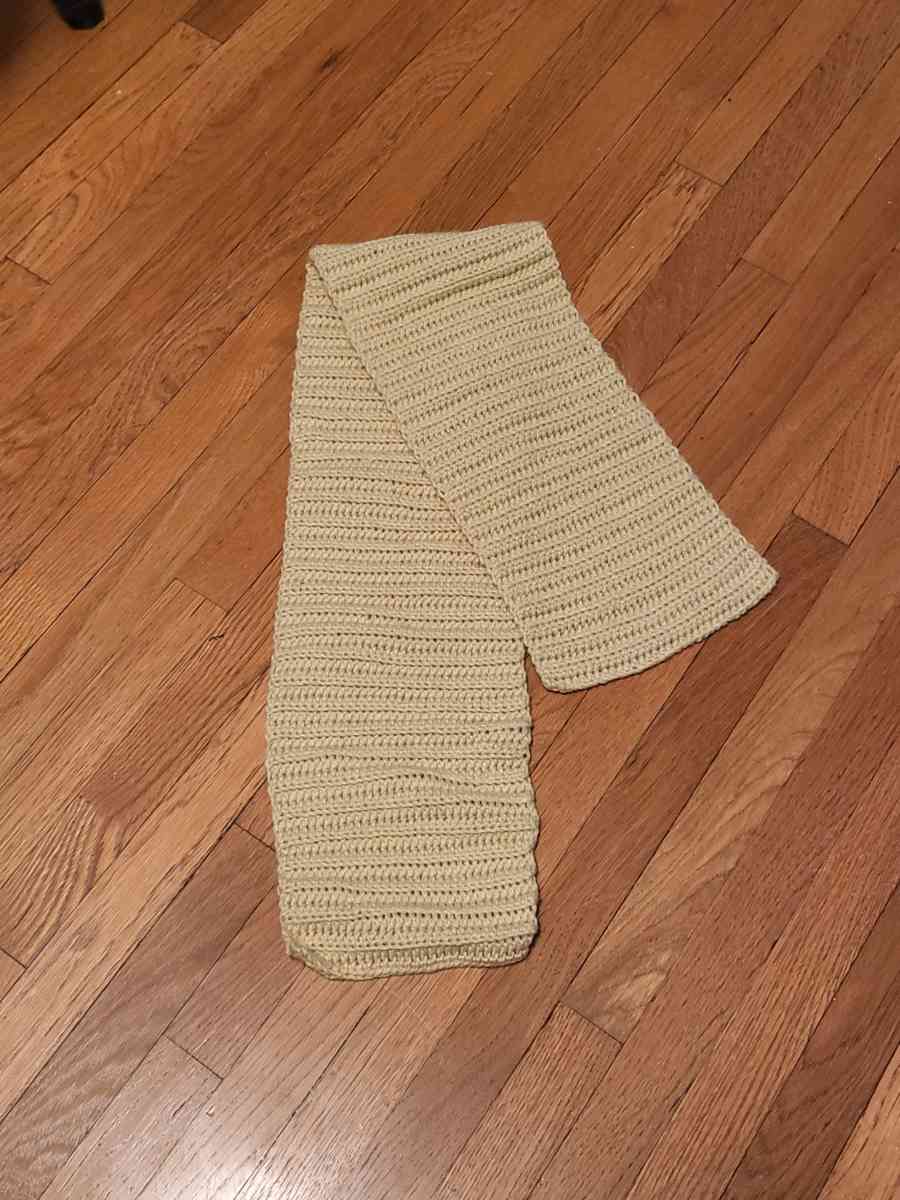 tan scarf hand crochet - Los Angeles, California - FleaMarketBay