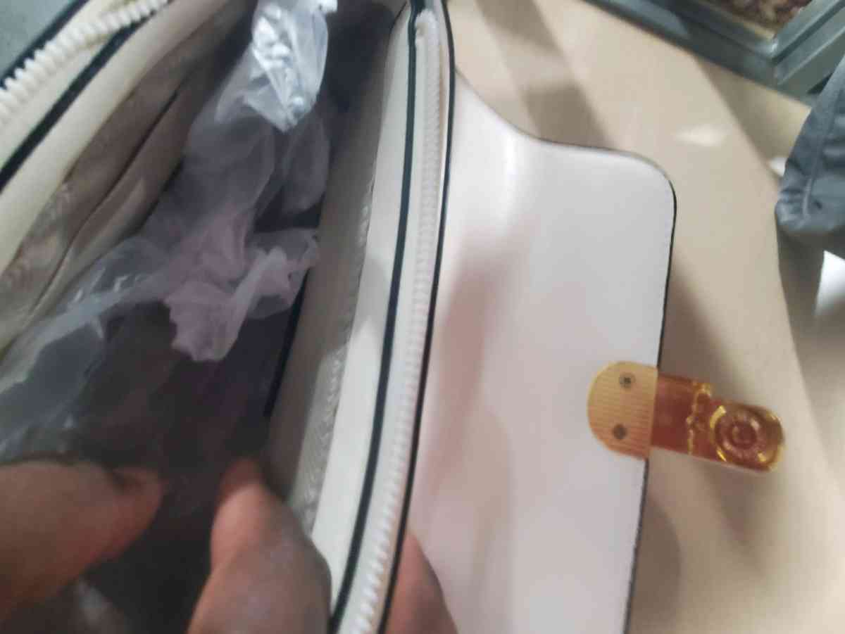 Marc Jacobs Stylish Black and White Crossbody Bag