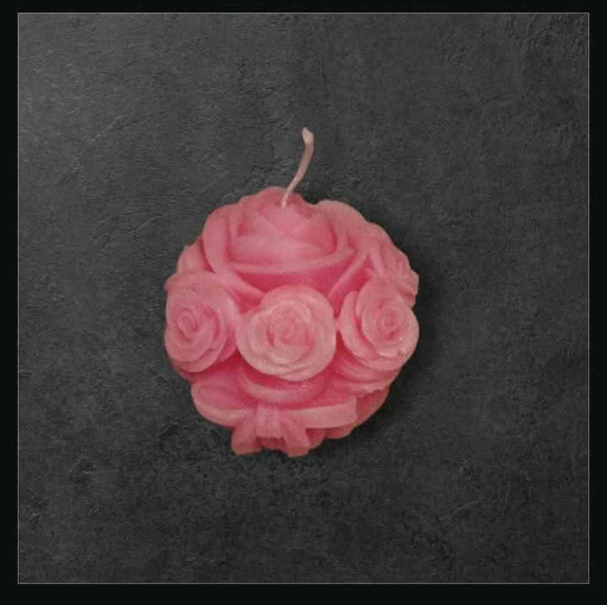 Rose Shaped Candles - Mount Prospect, Illinois - FleaMarketBay