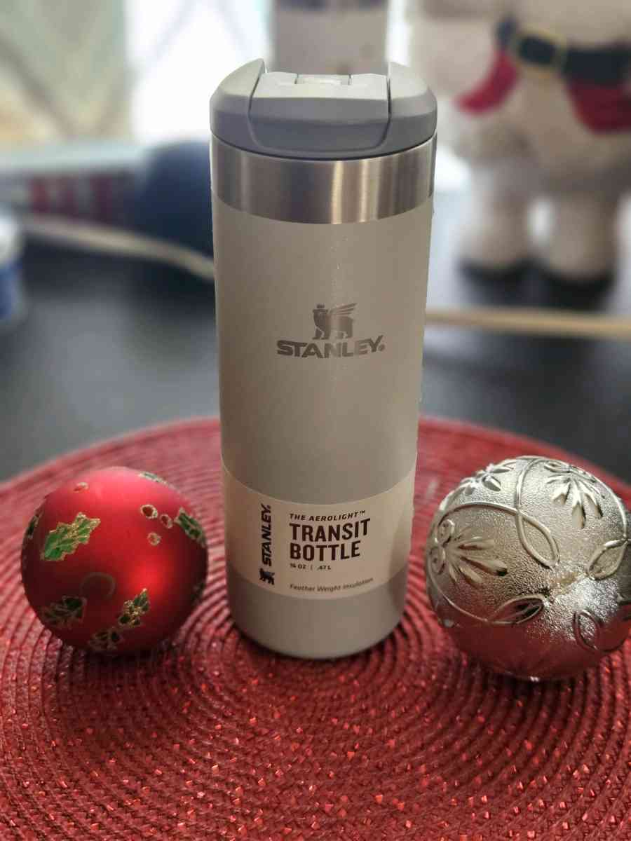 Stanley 16oz Areolight transit Bottle
