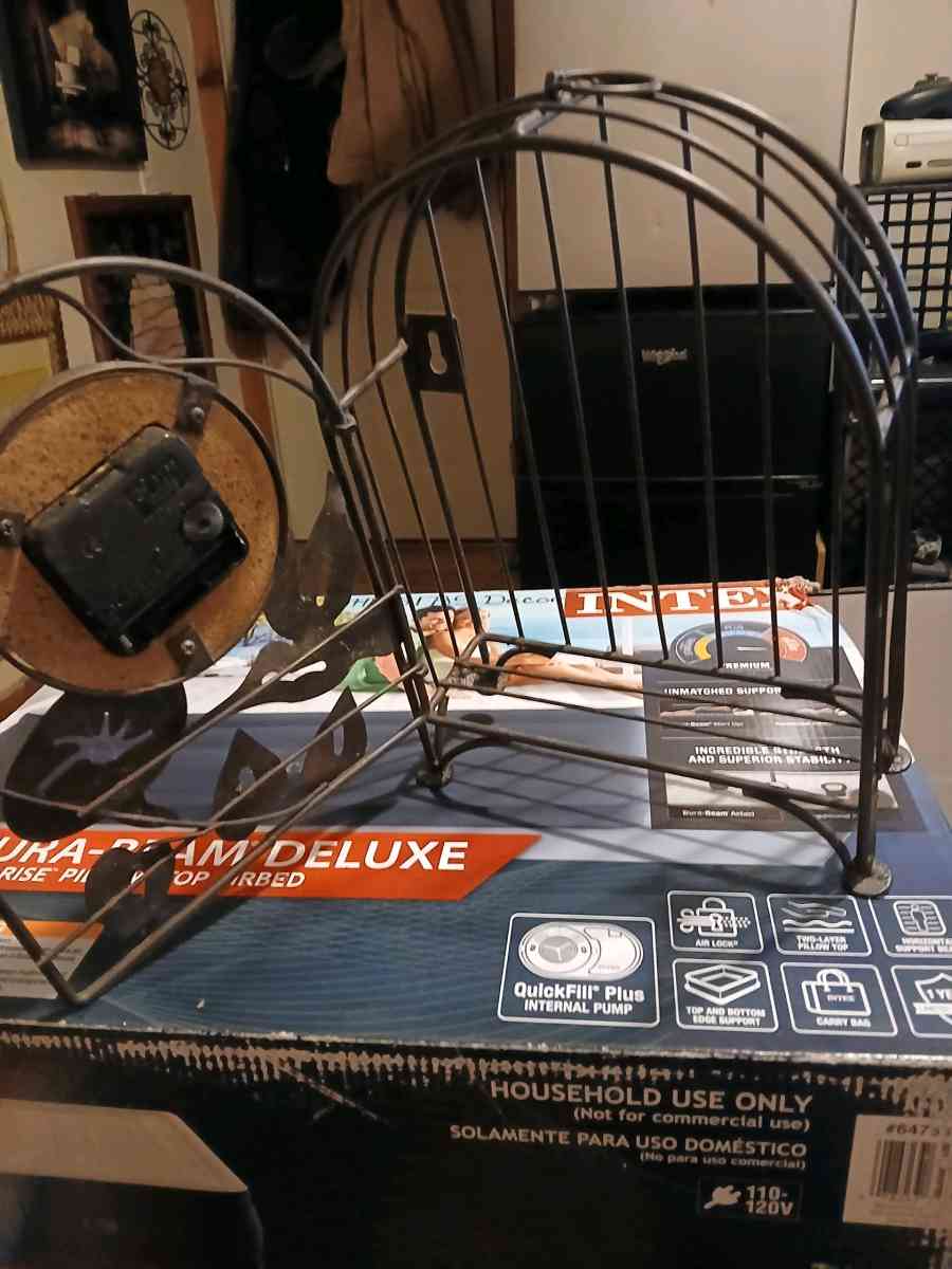 vintage potpourri clock