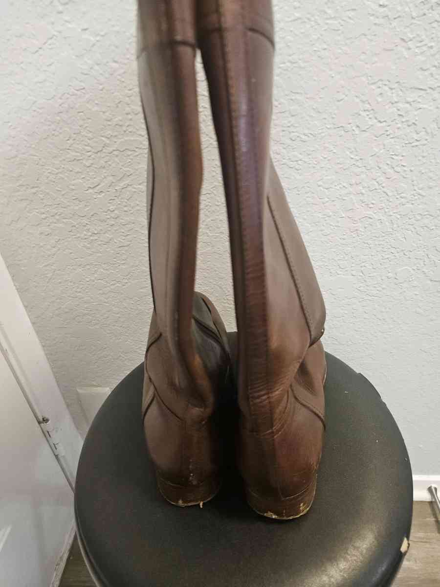 Tory Burch Kiernan Rinding Boots