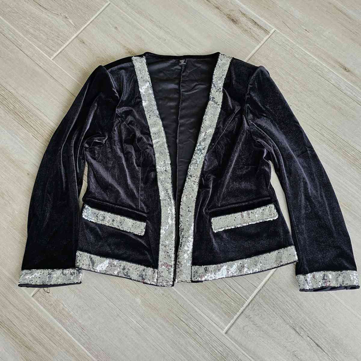 Shein Curve Black Velvet Blazer with Silver Sequins size 1X