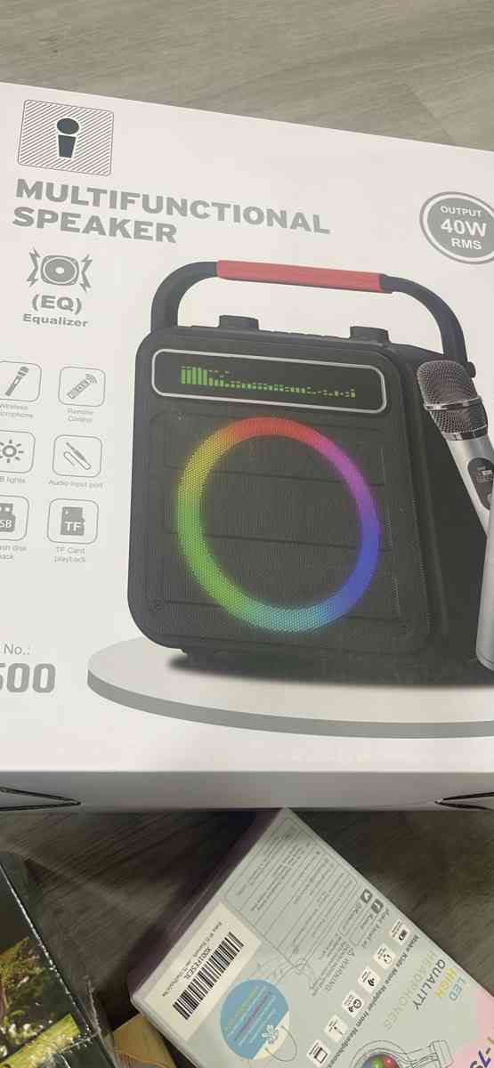 Karaoke Machine 2 Wireless Microphones