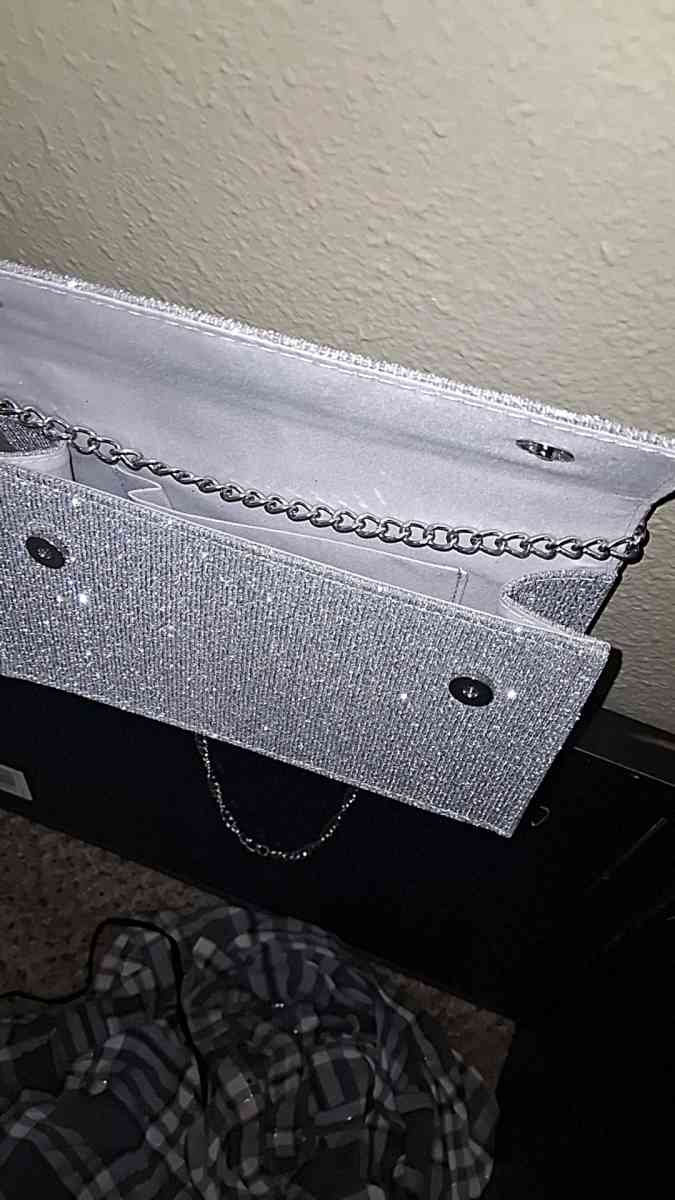 purses and wallets   i will ship and I have cashapp