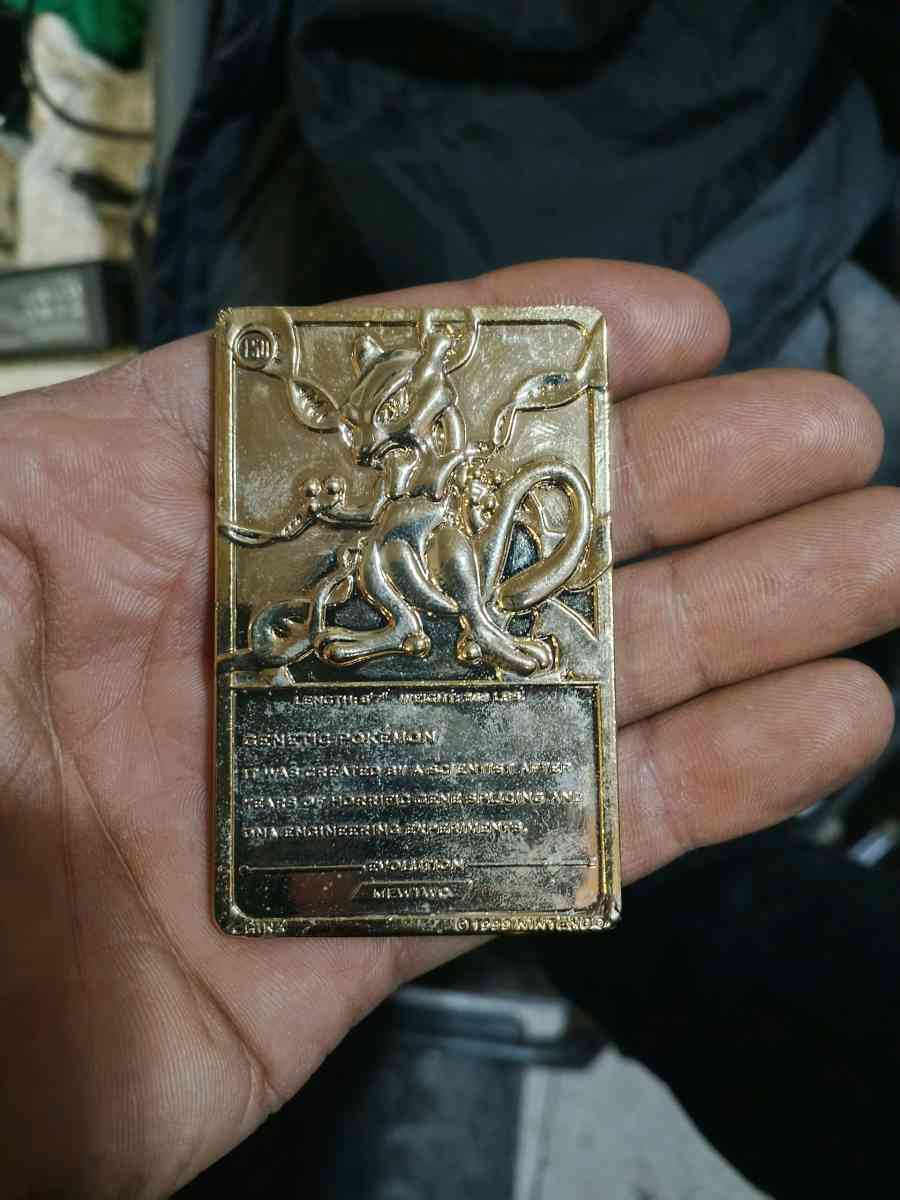 Pokemon Mewtwo 1999 23k Gold card