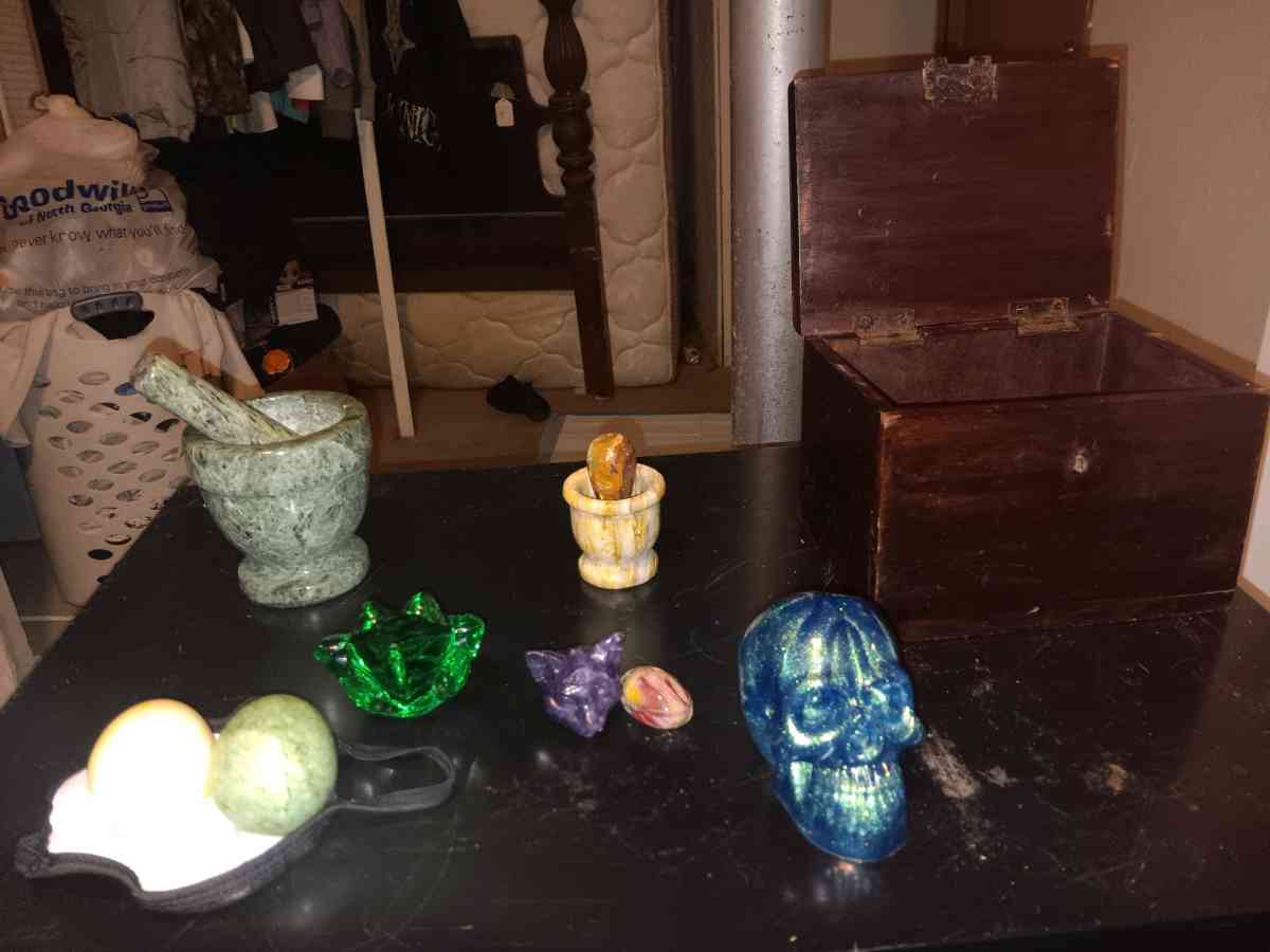 random mineral items