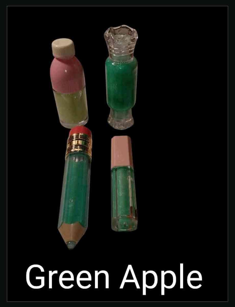 Lip Gloss - Mount Prospect, Illinois - FleaMarketBay