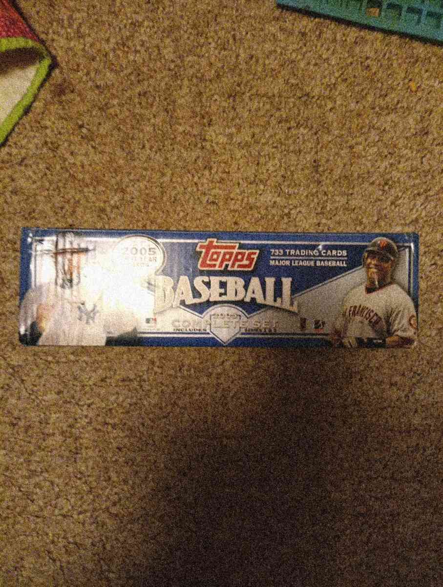 2005 in open Topps baseball cards