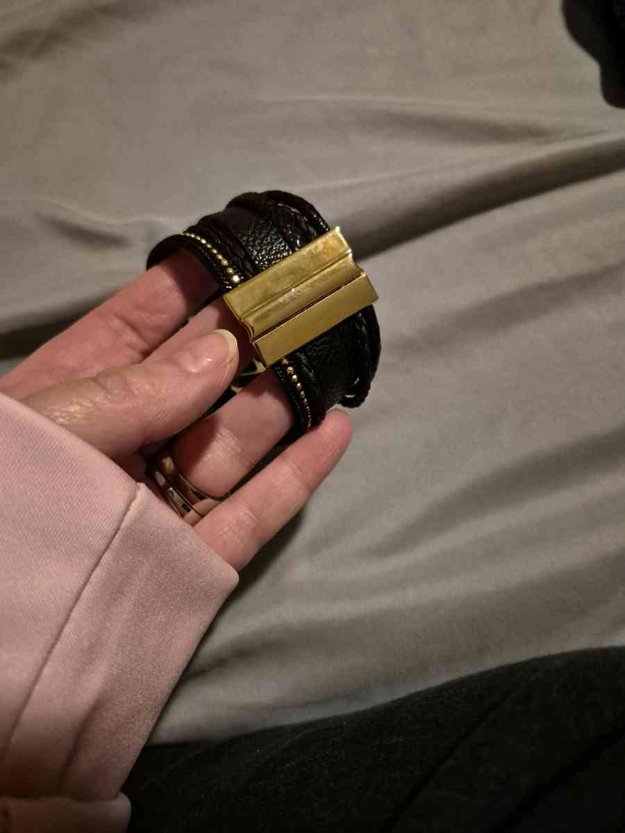 NEW Genuine black leather gold owl bracelet