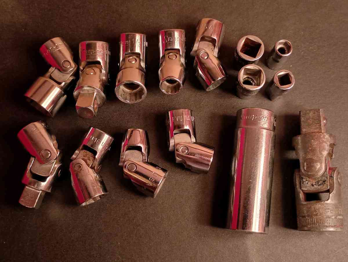 15 SnapOn Sockets