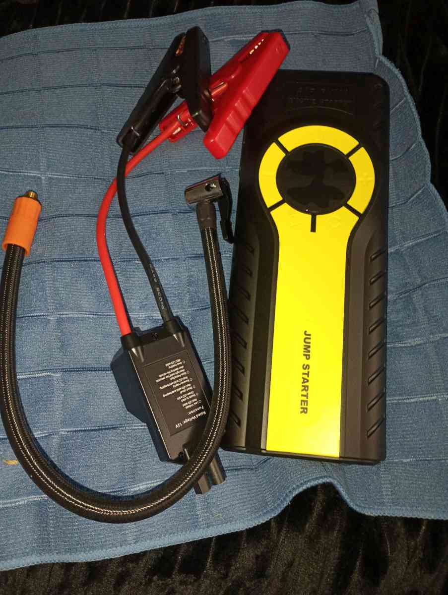New 7000AMP Jump Starter with Tire Air Inflator