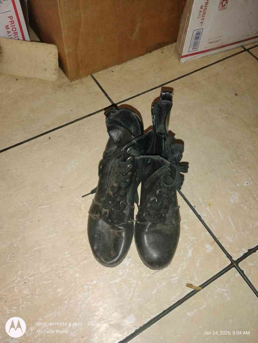 jean jacket black jacket and boots