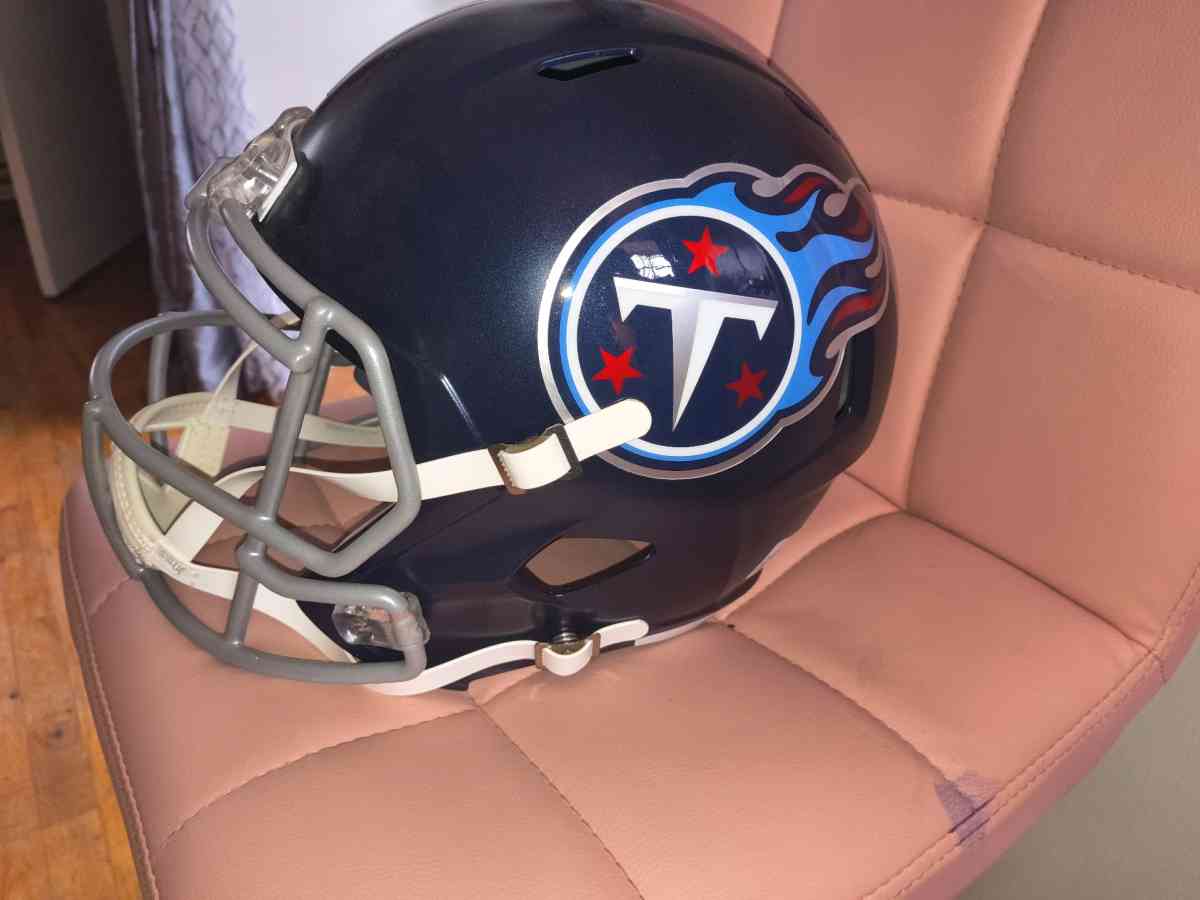 2006 OROY Autographed Vince Young Helmet